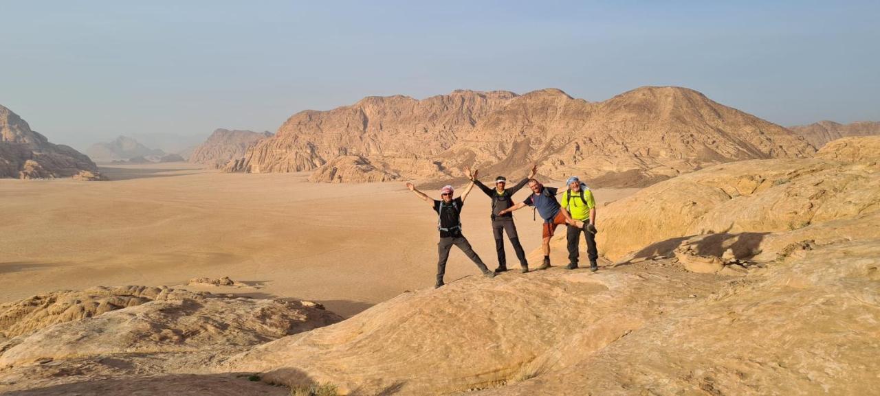 Hotel Star Guide Luxury Camp Wadi Rum Esterno foto