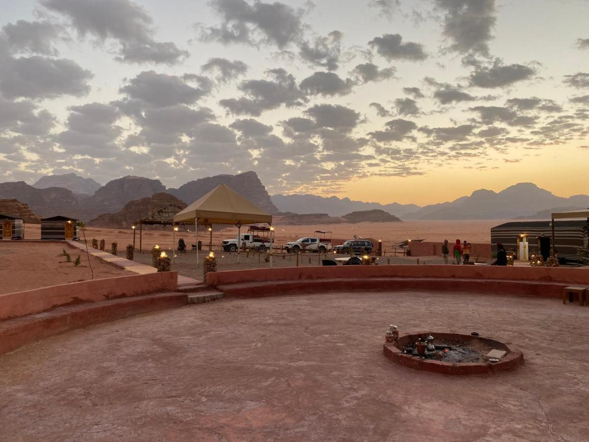 Hotel Star Guide Luxury Camp Wadi Rum Esterno foto